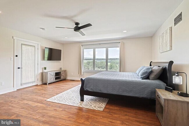 Building Photo - 790 Bendersville Wenksville Rd