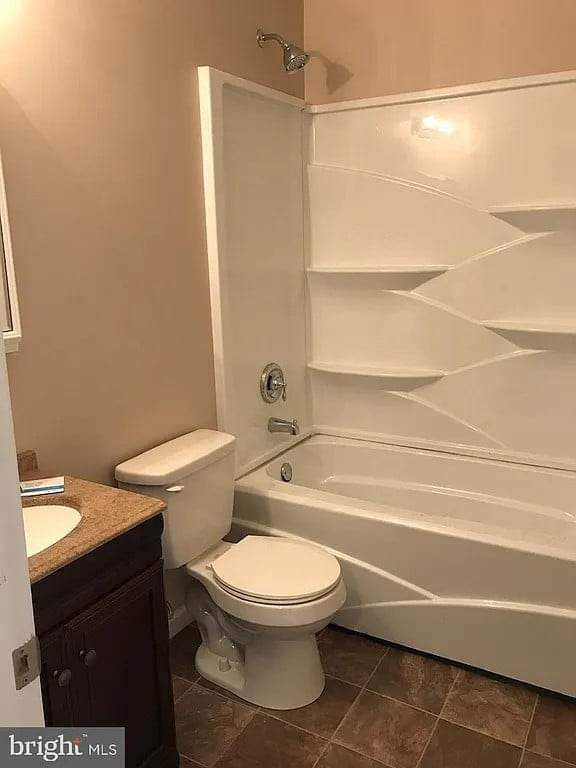 Bathroom - 106 Arch St