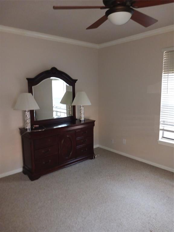 Building Photo - 2255 Braeswood Park Dr