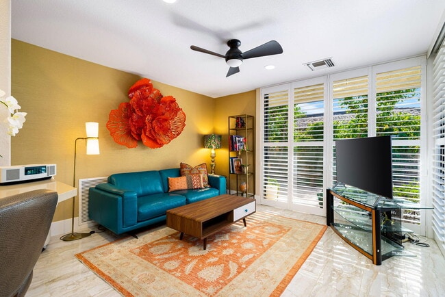 Building Photo - 1 Briarcliff Ct