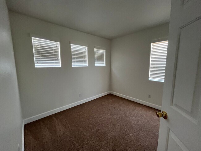 Building Photo - 2407 Tottingham Rd