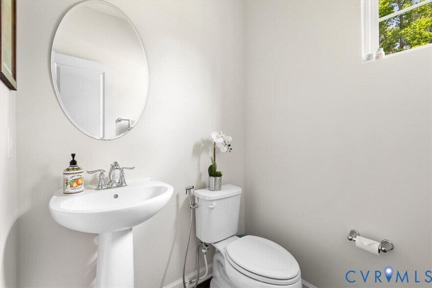 Building Photo - 13507 Enon Oaks Pl