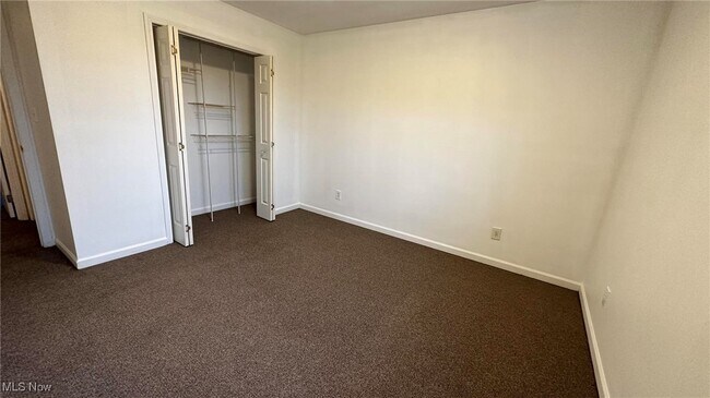 Building Photo - 95 Rockdale Rd