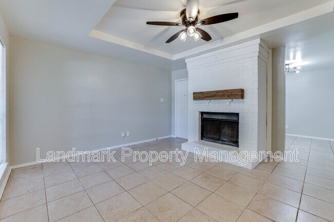 Building Photo - 32 Shady Valley Ct