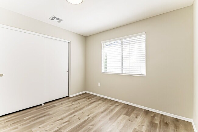 Building Photo - 3410 W Frankfurt Dr