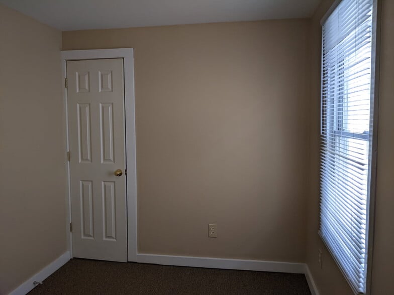 Bedroom #1 - 42 McCrea St