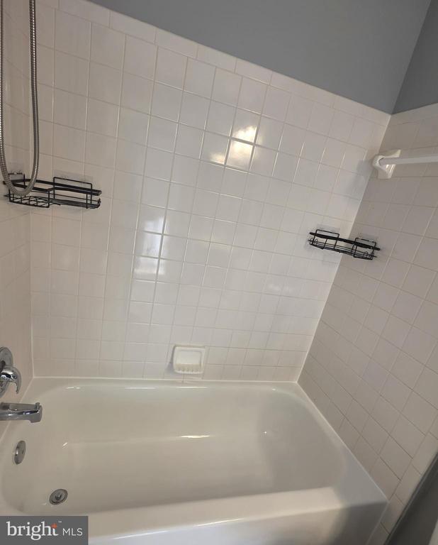 Building Photo - 12977 Abner Ave