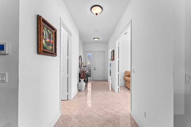 Building Photo - 8727 Carmel Mountain Way