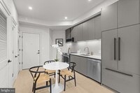 Building Photo - 2121 Ward Pl NW