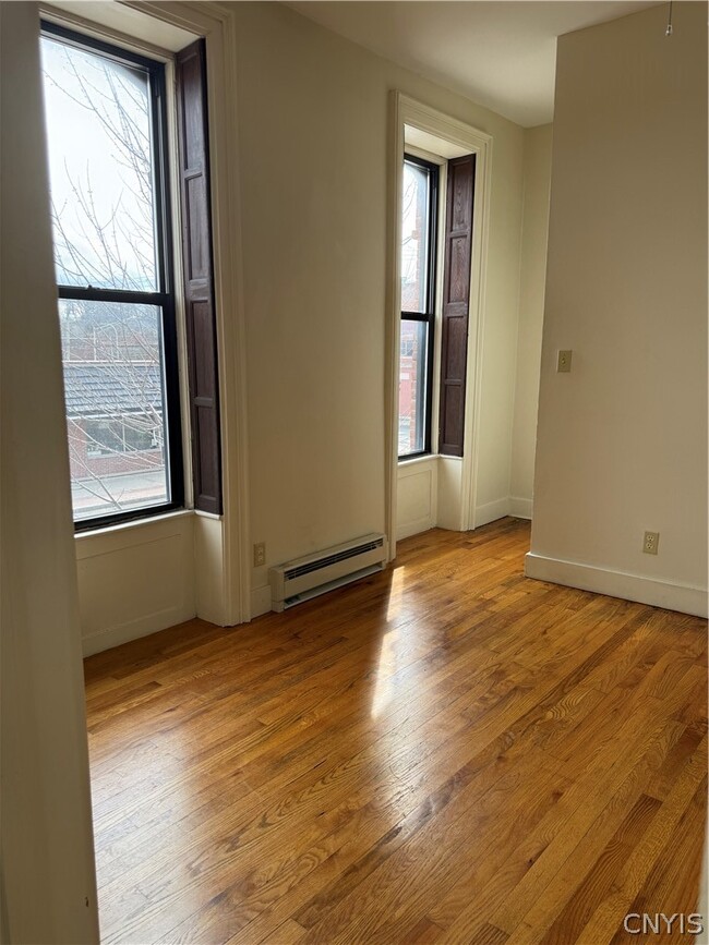 Building Photo - 137 S Peterboro St