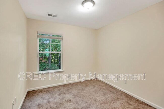 Building Photo - 140 Buchanan Cir