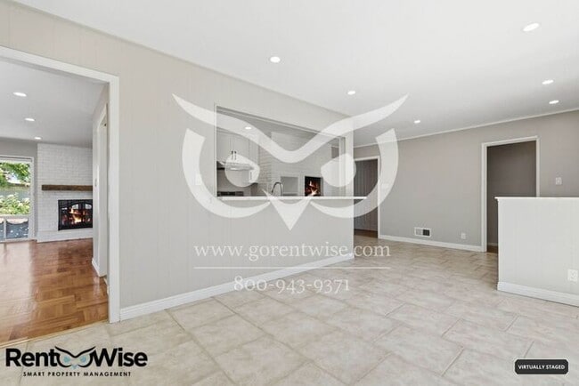 Building Photo - 1109 Ridgewood Dr