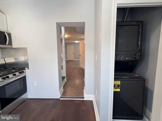 Building Photo - 47 S Carrollton Ave