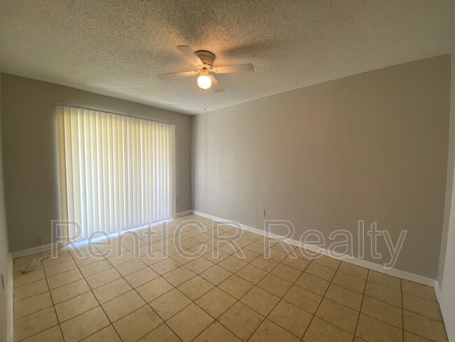 Building Photo - 500 N Mars Ave