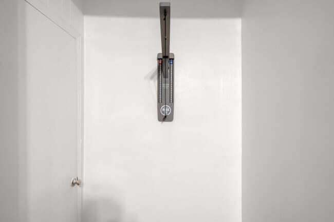 Building Photo - 21 Lord Ave