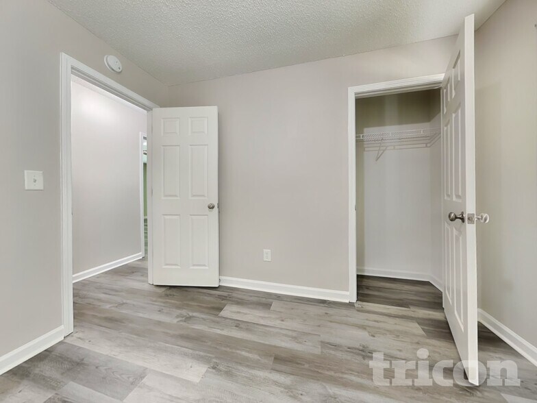 Building Photo - 745 Remington Cir