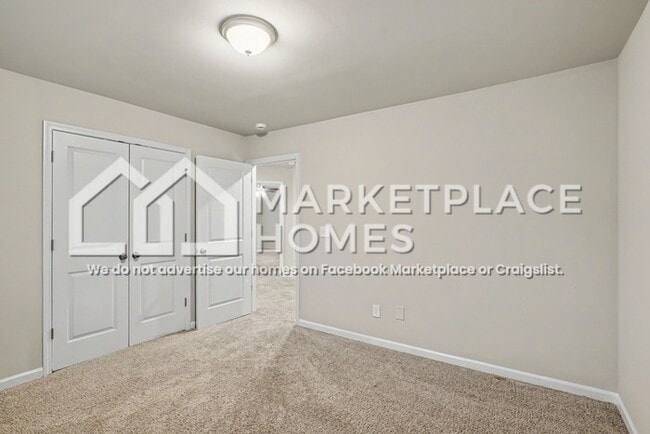 Building Photo - 256 W L Miller Dr