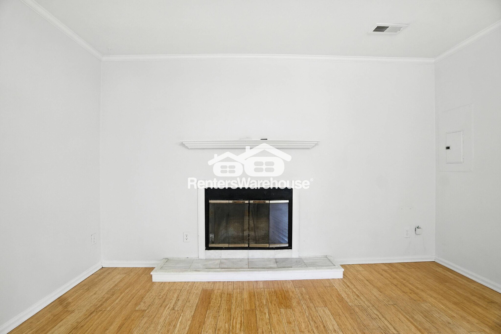 Building Photo - 5011 Jeanne St