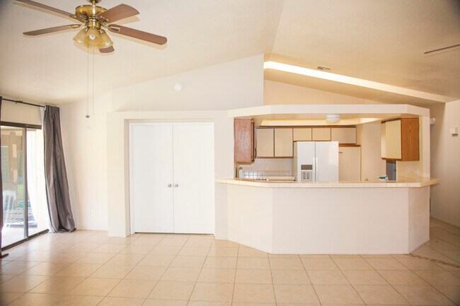 Building Photo - 68870 Tachevah Dr