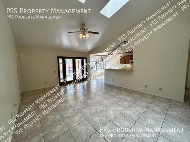 Building Photo - 3809 E Desert Flower Ln