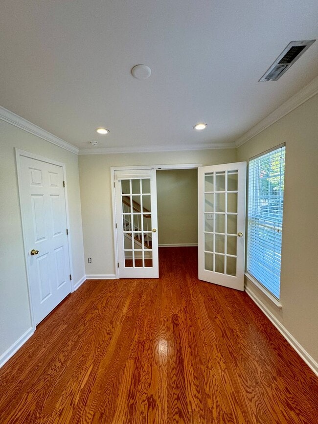 Building Photo - 3BR/3BA Townhouse in Ballantyne