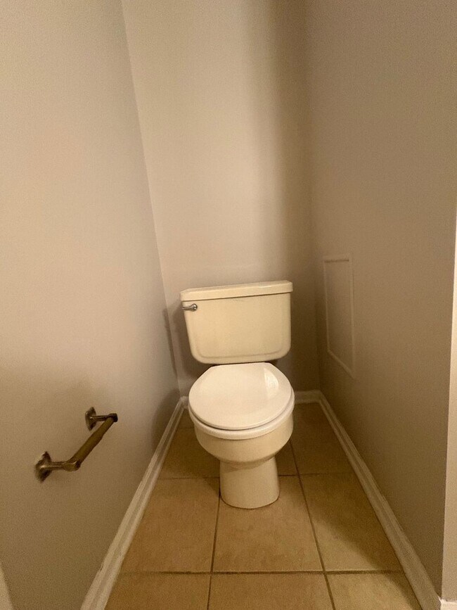 Building Photo - Daleville!   Close to the FT.  Rucker Gate!!!    LVP DOWNSTAIRS