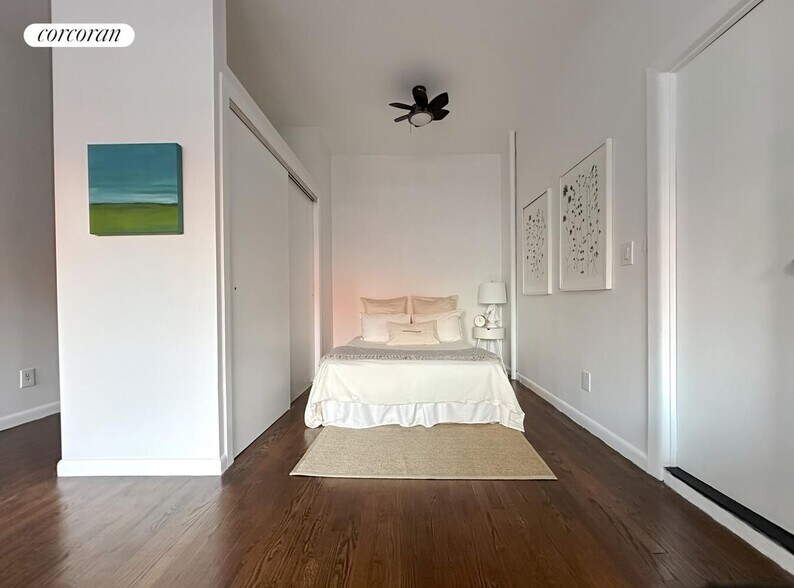 Building Photo - 191 Clinton St