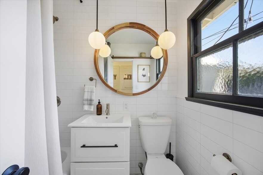 Building Photo - 3834 W 147th Pl