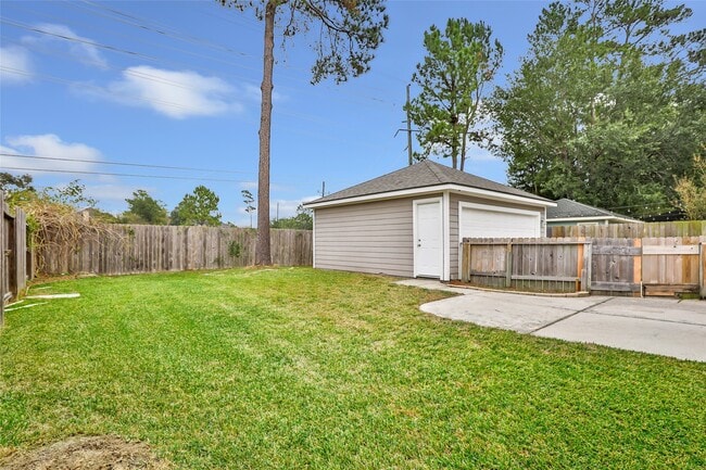 Building Photo - 19106 Spruce Bough Ln