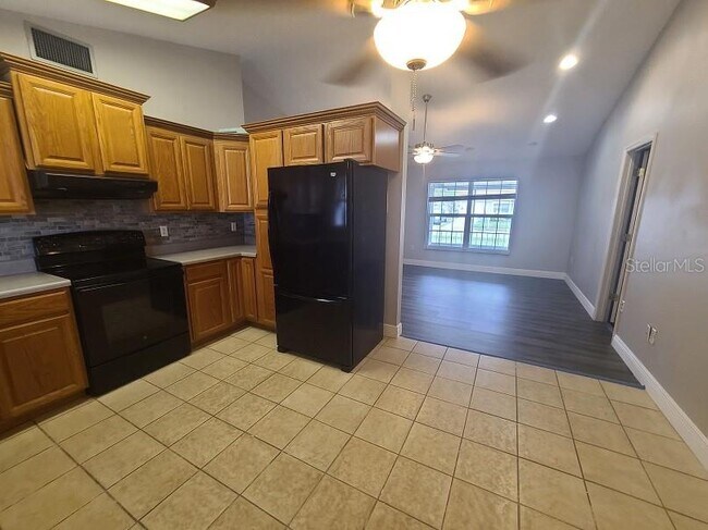 Building Photo - 3443 Martell St