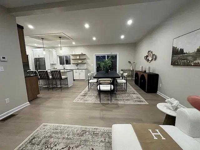 Building Photo - 62 Soundview Ave