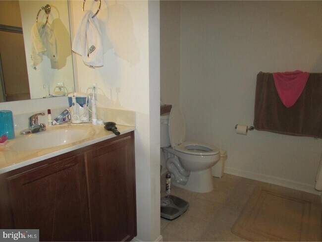 Building Photo - 92 Grand National Ln