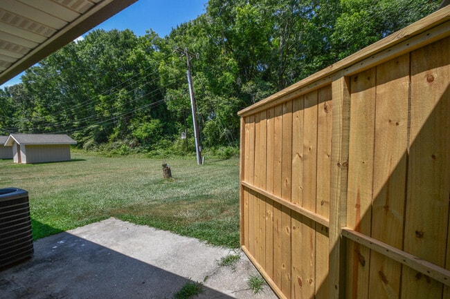 Building Photo - 1512 Waverly Way