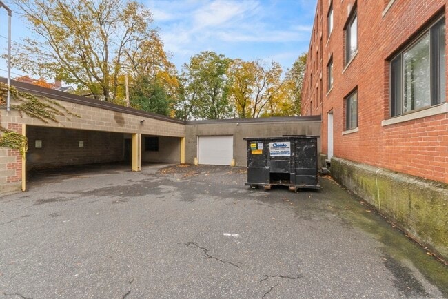 Building Photo - 38-40 Cedar St