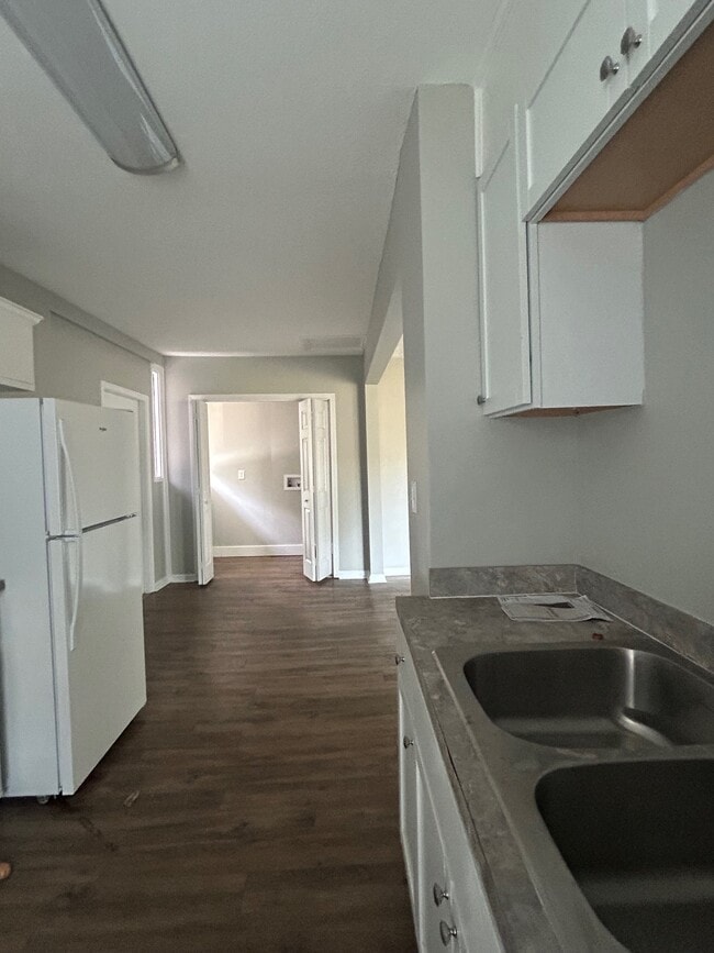 Building Photo - 2201 4th Ave