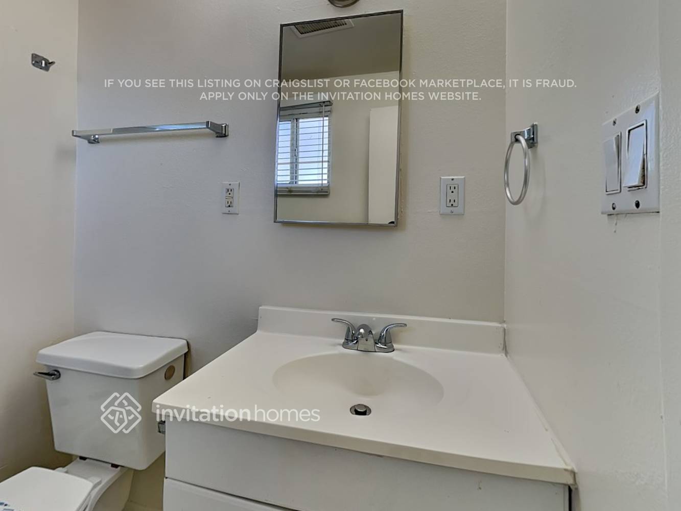 Building Photo - 4359 N 71st Dr