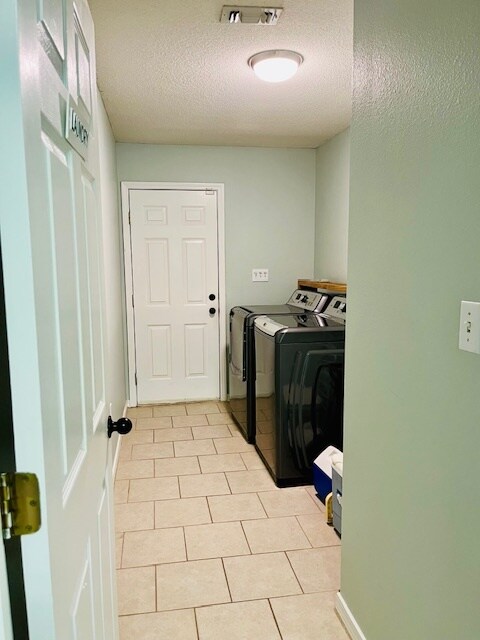 Building Photo - 8271 Branston Dr