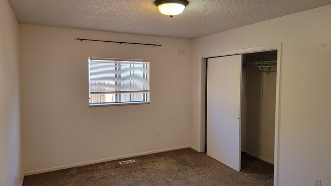 Building Photo - Charming 3 Bedroom, 2 Bath Home in Orchard...