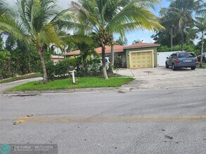 Building Photo - 5385 SW 8th Ct