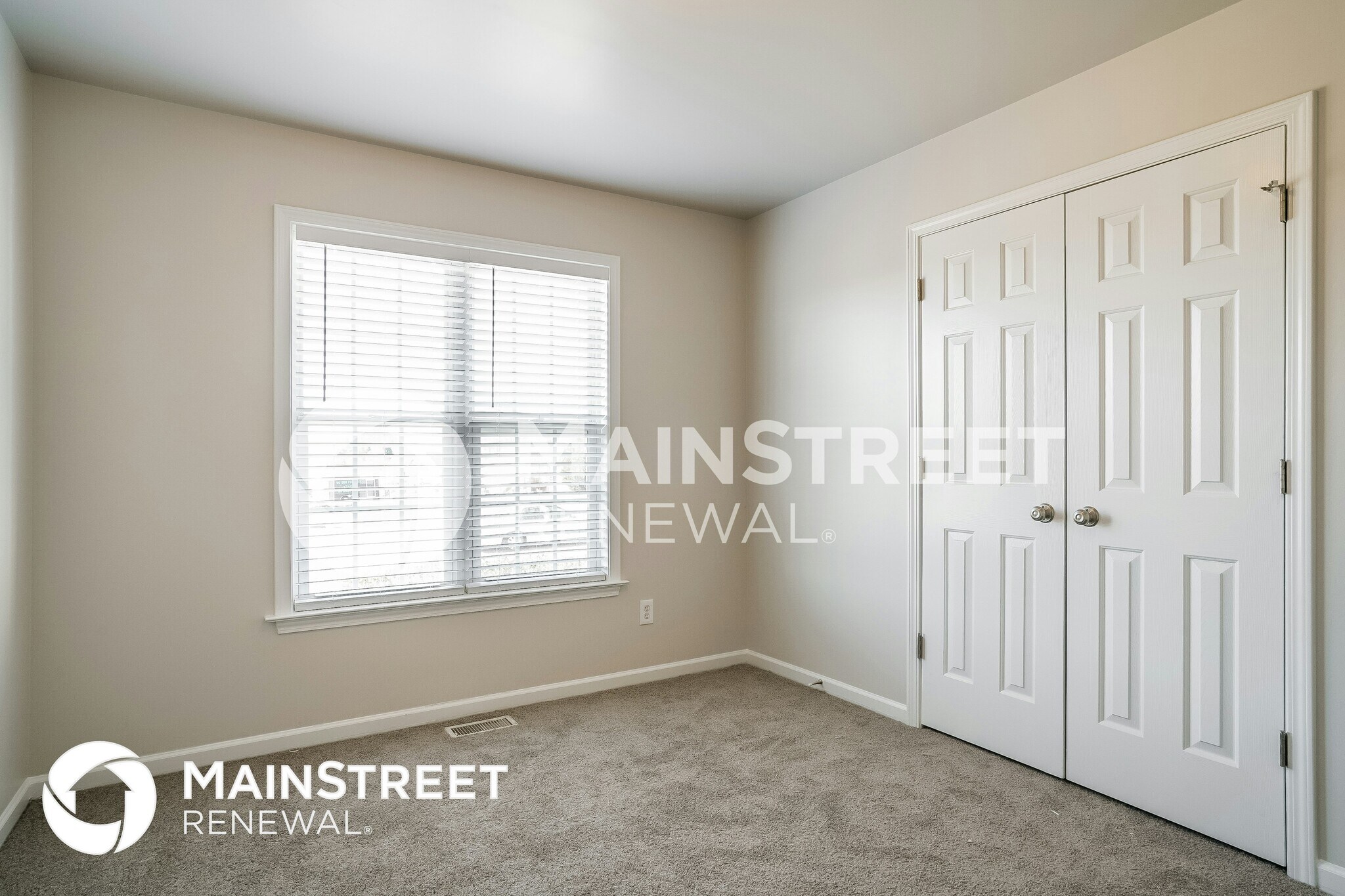 Building Photo - 398 Water Oak Dr