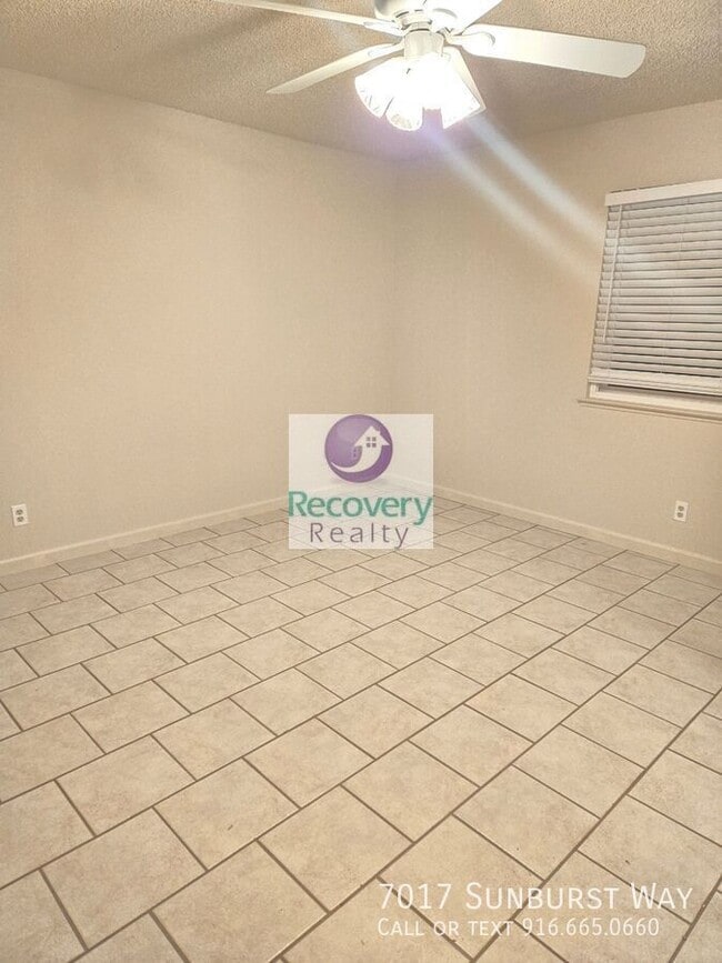 Building Photo - 7017 Sunburst Way