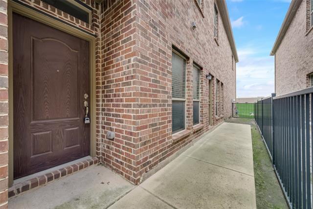 Building Photo - 4133 Comanche Dr