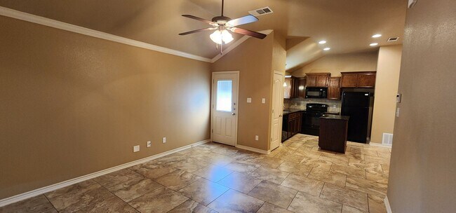Building Photo - Beautiful 2 bed/2 bath near Clear Creek gate Available 8/13