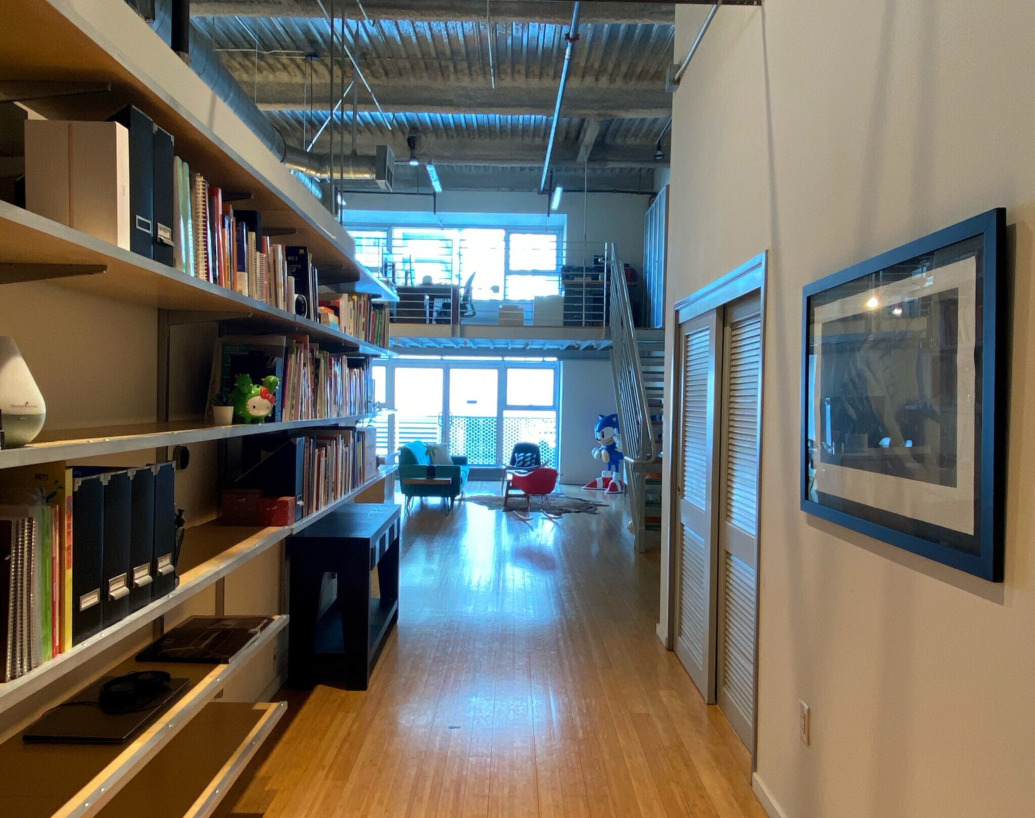 Building Photo - 1130 S FLOWER St