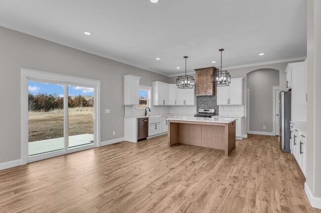 Building Photo - Italian Estates Property Management