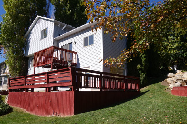Building Photo - 1349 E 5150 S