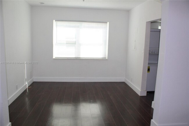 Building Photo - 1820 Dewey St