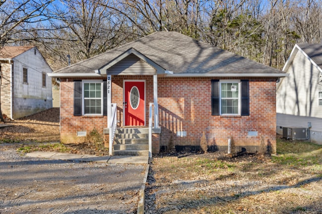 Building Photo - 2821 Old Matthews Rd