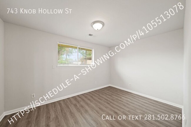 Building Photo - 743 Knob Hollow St