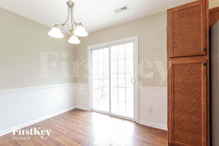 Building Photo - 6015 Trailshead Dr
